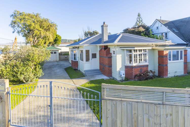 43 Hautana Street Woburn_25