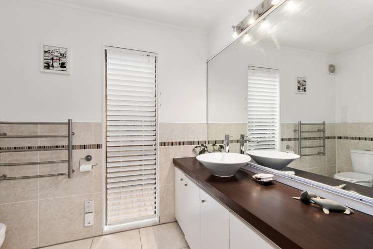 4 Lady Bell Grove Lowry Bay_9