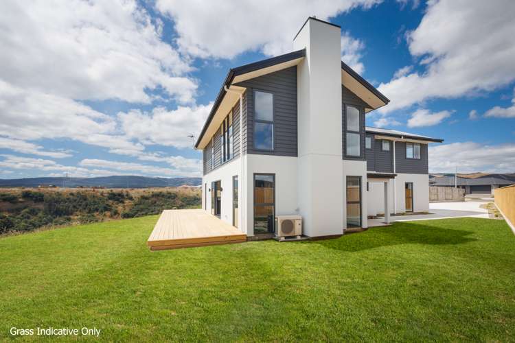 54 Sardinia Grove Fitzherbert_23