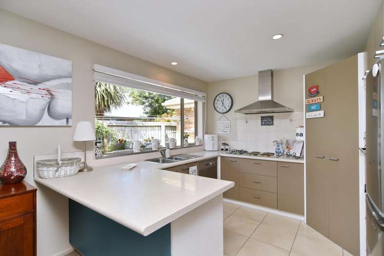 22 Sweet Waters Place Woolston_2