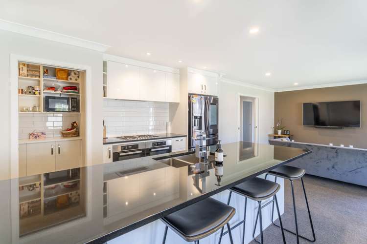 1 Hattersley Grove Churton Park_11