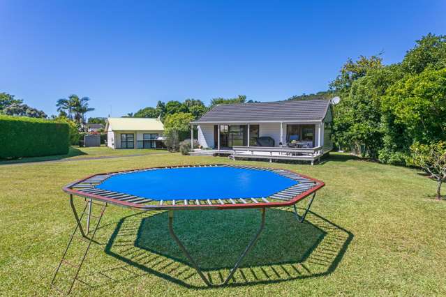 9 Margot Place Hahei_4