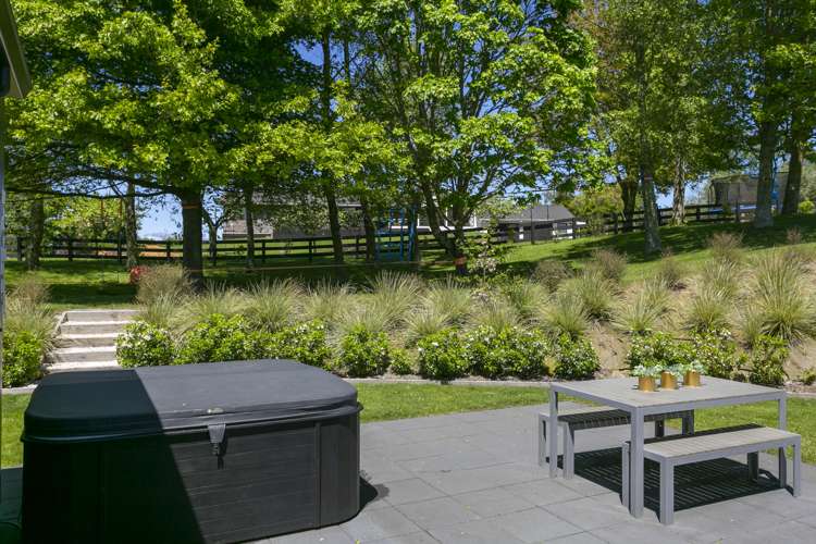 139 Mapara Road Acacia Bay_41