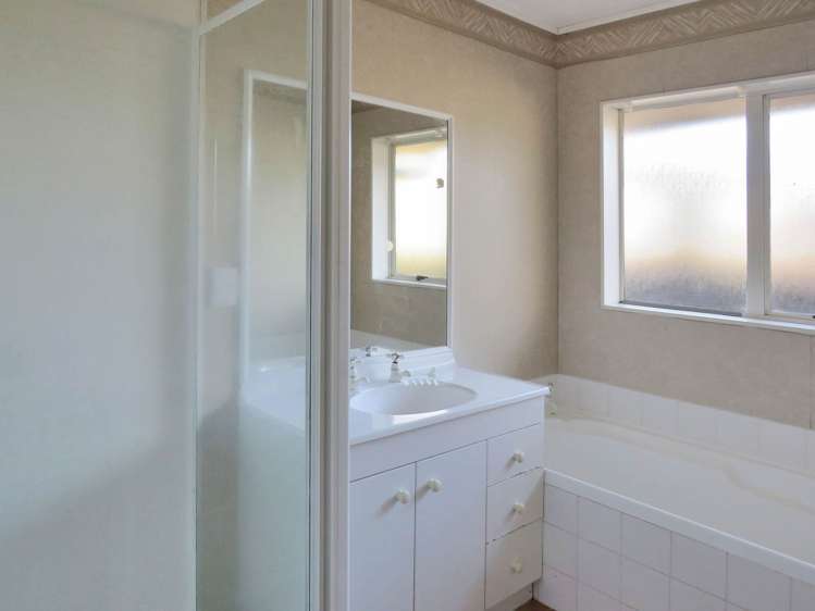 2/147 Hill Road Manurewa_3