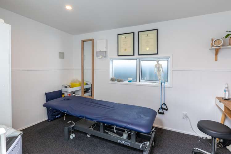 1/16 Edwin Freeman Place Ranui_18