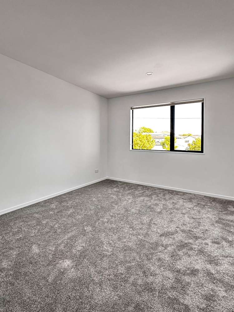2A Sylvester Avenue Mt Roskill_8