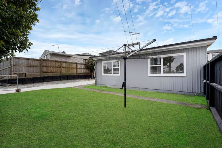 1/116 Beaumonts Way Manurewa_9