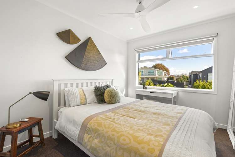 25 Catalina Crescent Forrest Hill_14