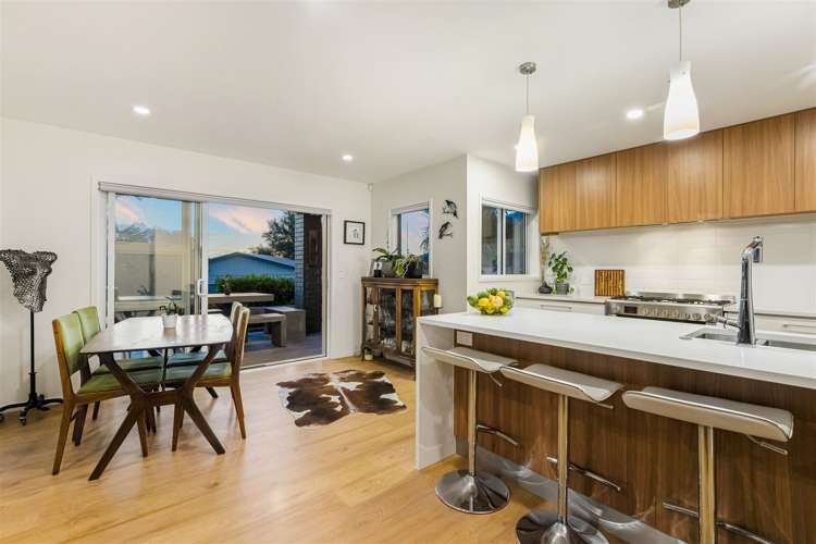 2 Miran Lane Red Beach_5