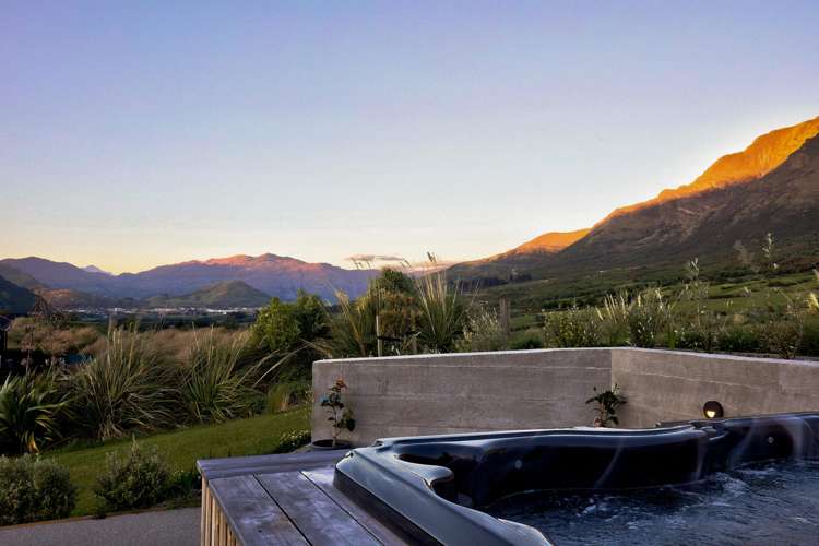 6 Stockyard Lane Jacks Point_17