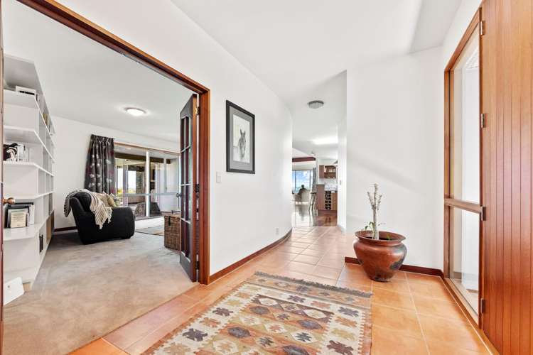 1 Watlings Place Kennedys Bush_14