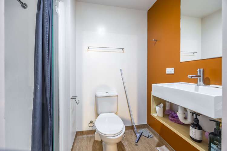 1021/21 Whitaker Place Grafton_10