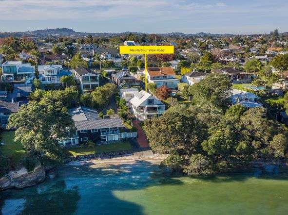 14A Harbour View Road in Point Chevalier, Auckland