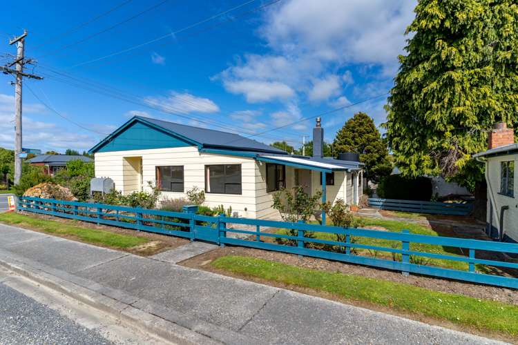 1 Clark Street Owaka_15