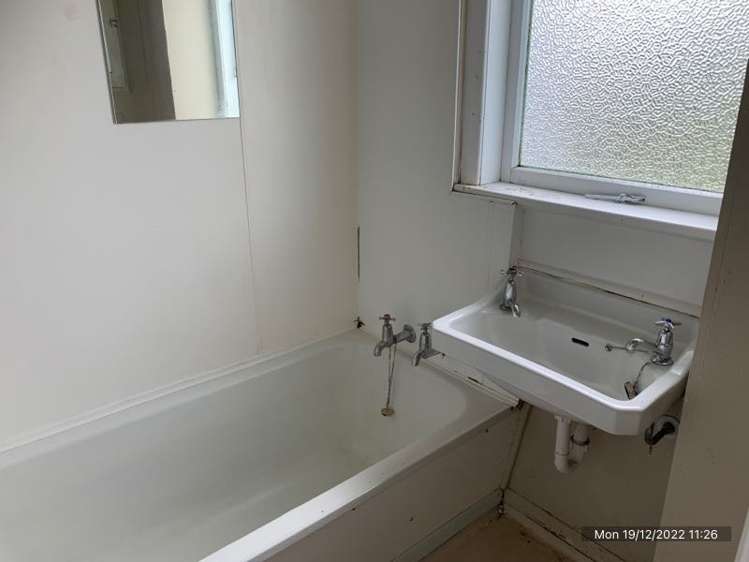 12 Miro Street 10516_7