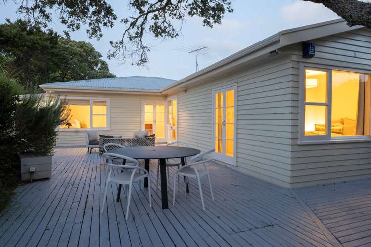 272 Beach Road Campbells Bay_19