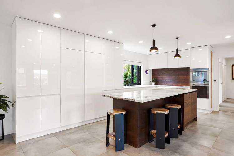 24 Isobel Road Greenhithe_5