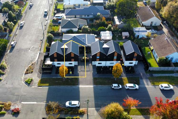 1/37 Wildberry Street Woolston_10