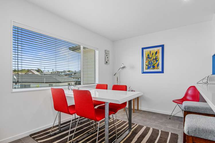 11 Tee Point Red Beach_6