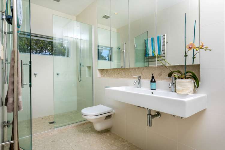 70 Domain Crescent Muriwai_11