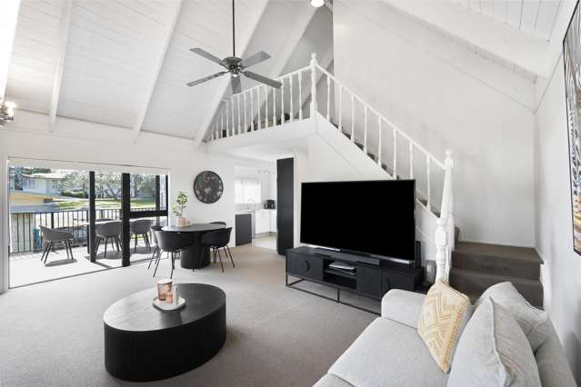 58B Aeroview Drive Beach Haven_3