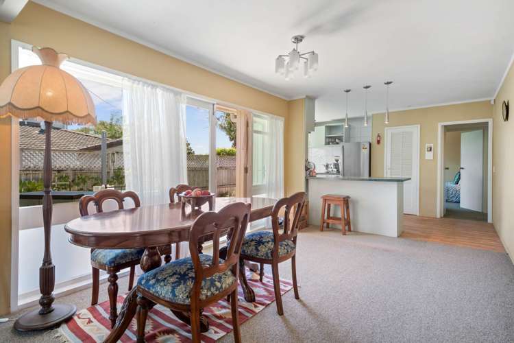 8 Andrea Place Sunnyhills_6