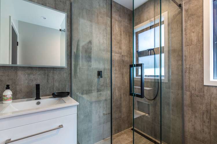 20 Boundary Road Waipahihi_11