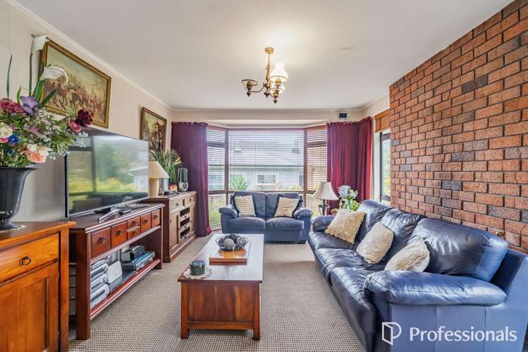 13 Sunny Grove Wainuiomata_9