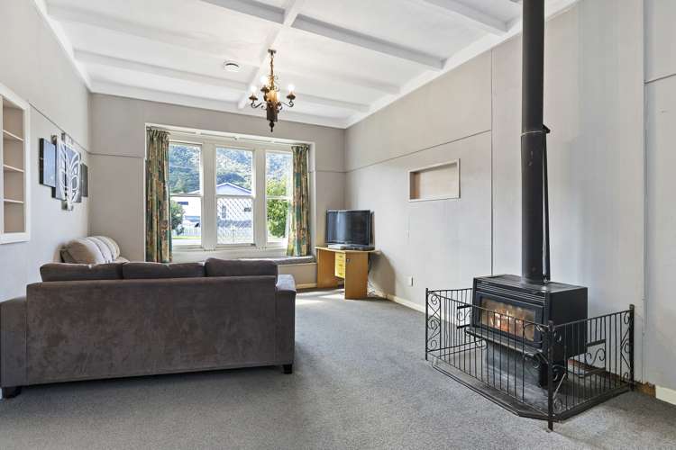 9 Farmer Street Te Aroha_5