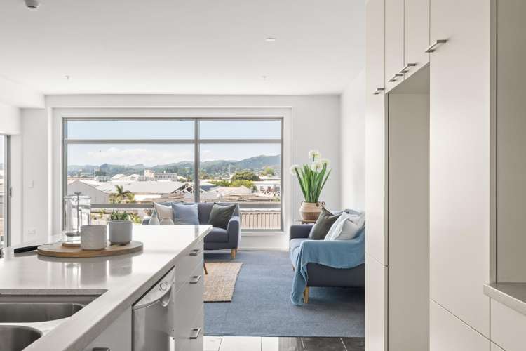 303/4 Reads Quay Gisborne_7