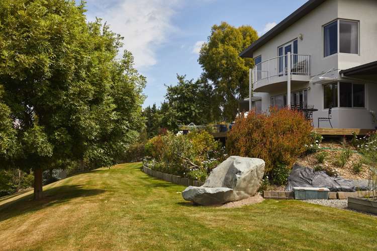 53 Fairbourne Drive Fairhall_13