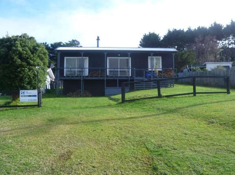 22a Whangaimoana Beach Road Pirinoa_2