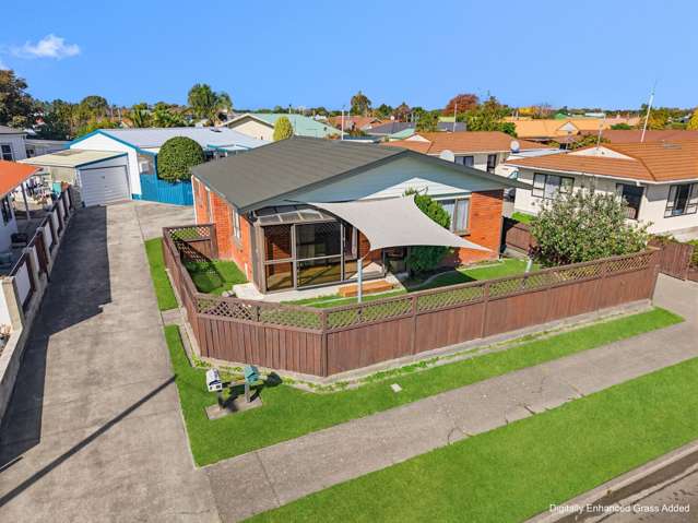 Smart, Single-Level Living in a Handy Location