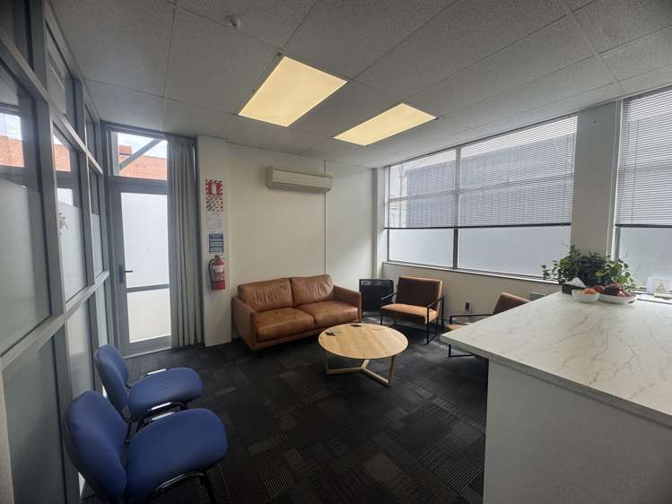 186 Macandrew Road South Dunedin_7