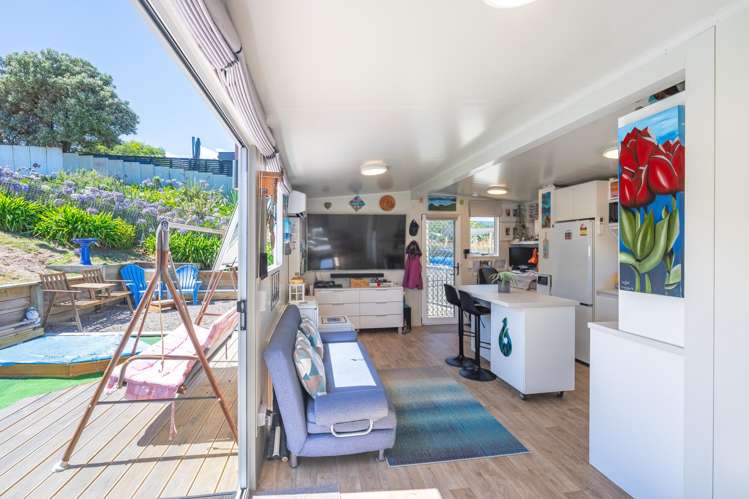 75/20 Tasman Road Otaki Beach_9