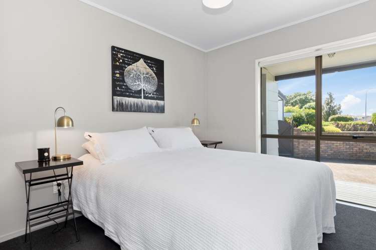 54 Strathmore Street Matua_12