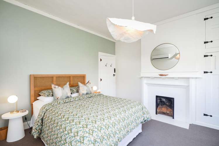 12 Russel Street Gladstone_13