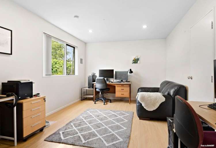 184 Archers Rd 10878_5