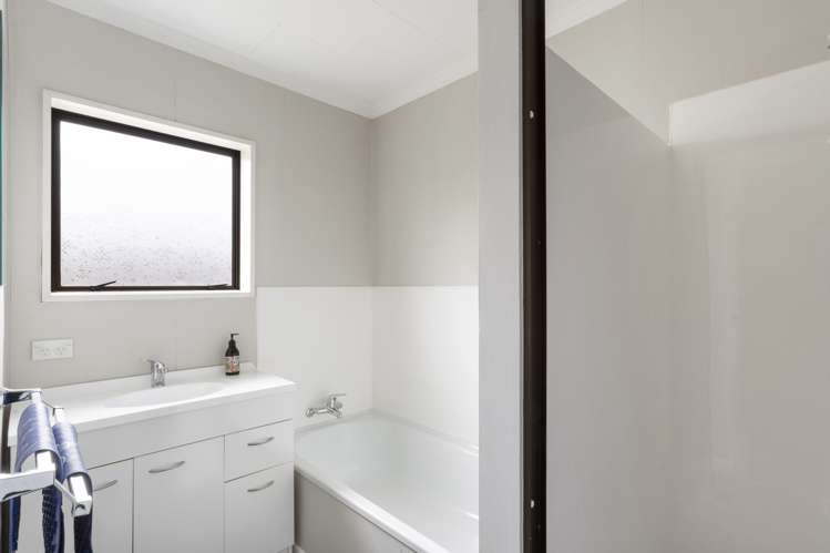 31 Carlyle Road Mosgiel_13