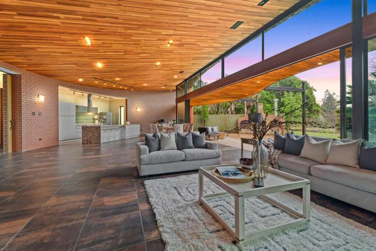 303 Matua Road Kumeu_2