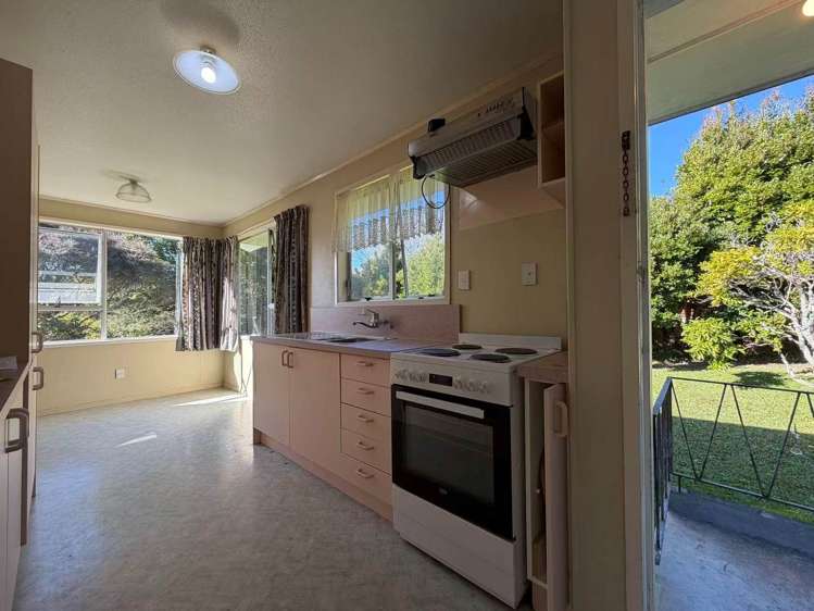 7 Celeste Place Totara Vale_3