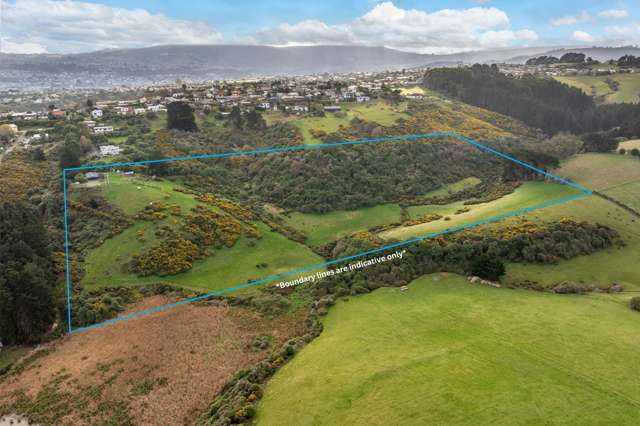 Rural Bliss, City Convenience - Lifestyle living.
