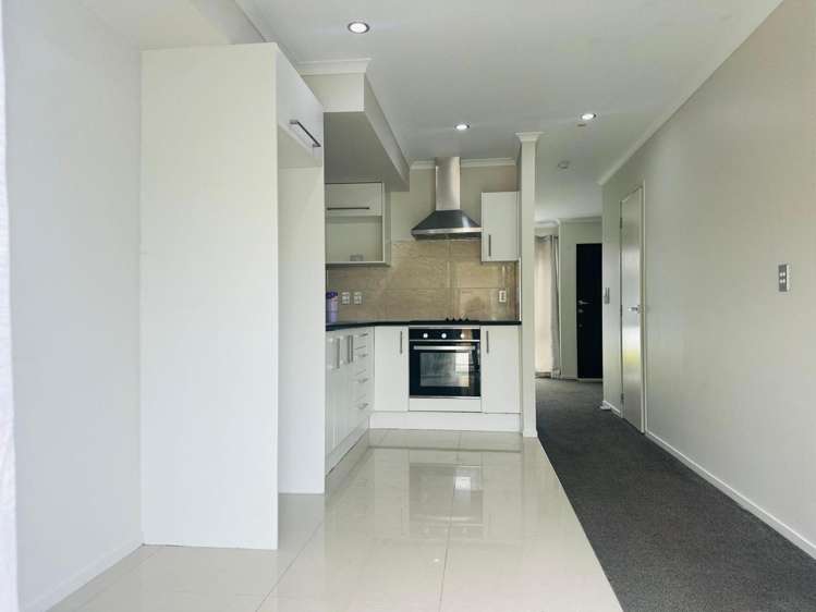 9/4 Wallson Crescent Wiri_0