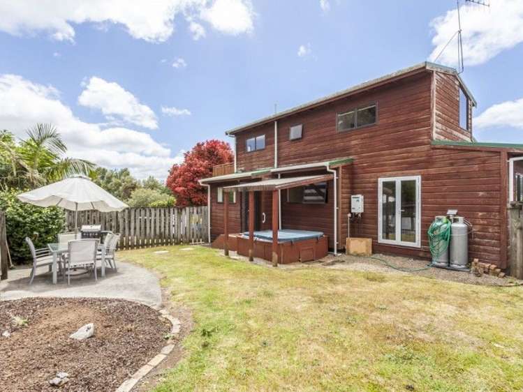 110 Ngati Pu Place Whangamata_3