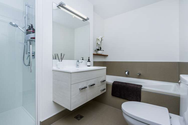 77 Bomb Point Drive Hobsonville_15