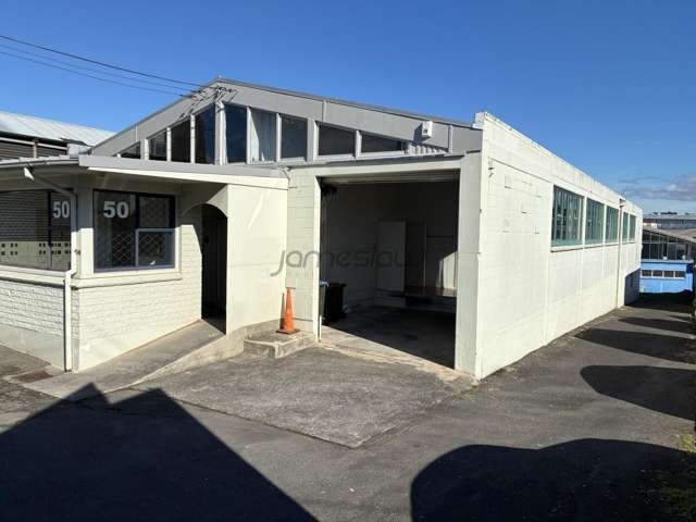 Prime Roadfront Warehouse in Mt Roskill