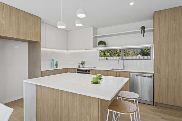 3/27 Harris Crescent_3