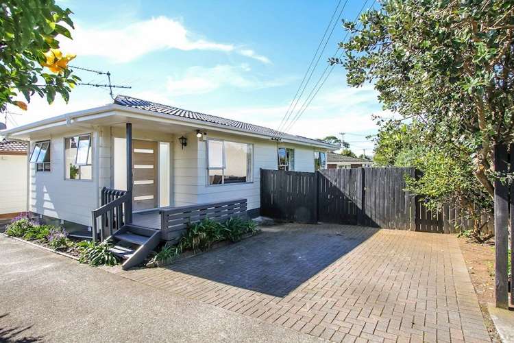 1/7 Almond Place Mount Wellington_0