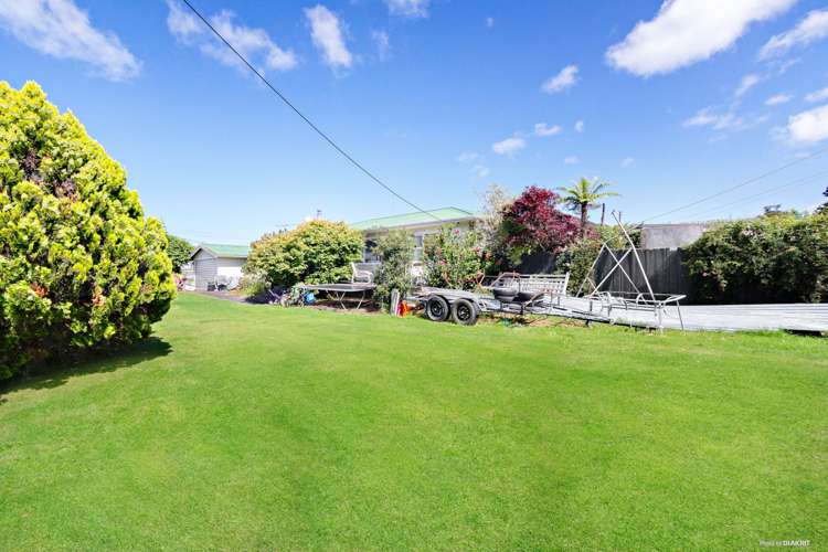 24 Stokes Avenue Te Atatu Peninsula_11