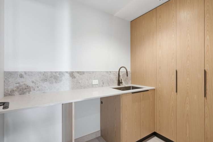 81 Carlton Gore Road Newmarket_13